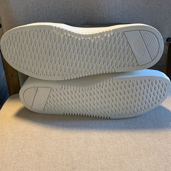 Dr. Scholl's Everywhere Suede Slip-On Platform Sneakers size 9.5 NIB - Picture 6 of 7